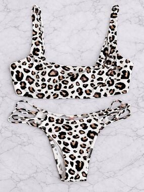 Victoria’s Secret leopard print bikini set - Small